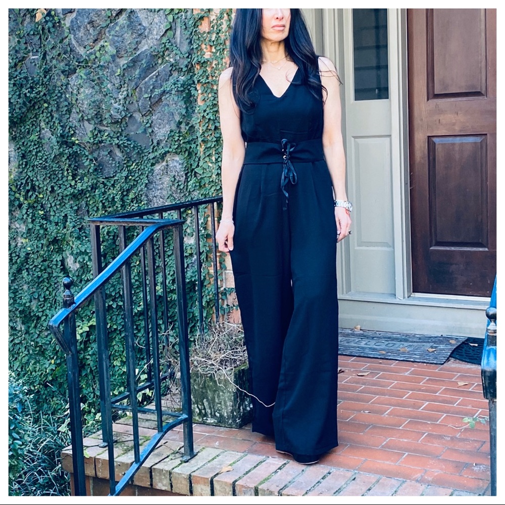 ✨PARIS✨Chic and stylish Black wide leg jumpsuit - Picture 2 of 6